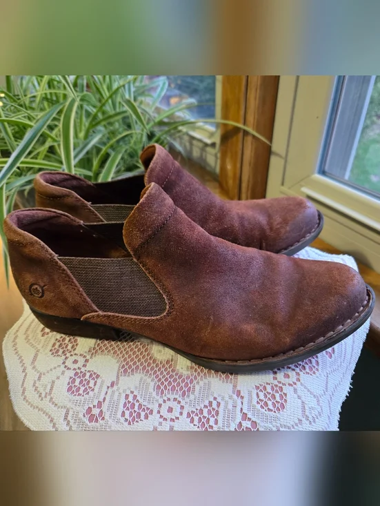 👞 Børn Suede Chelsea Ankle Booties 👢 - Picture 1 of 16